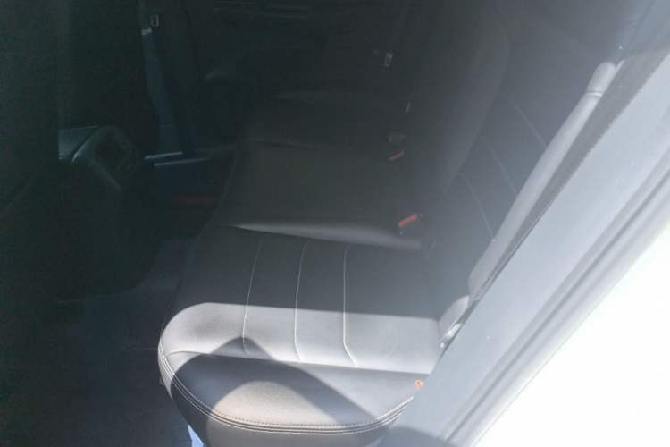 Used Jetta VS5 2022 280TSI Automatic Trendy Pro Version Left Rear Seat