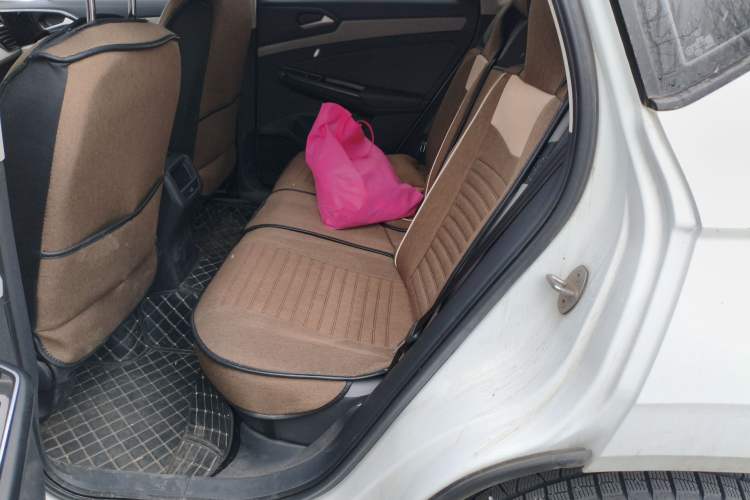 Used Jetta VS5 2022 280TSI Automatic Trend Edition Left Rear Seat