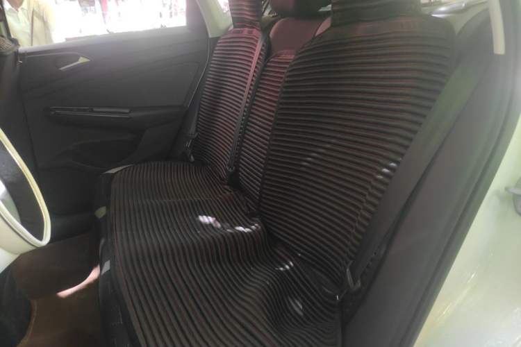 Used Jetta VS5 2022 280TSI Automatic Trendy Pro Version Left Rear Seat