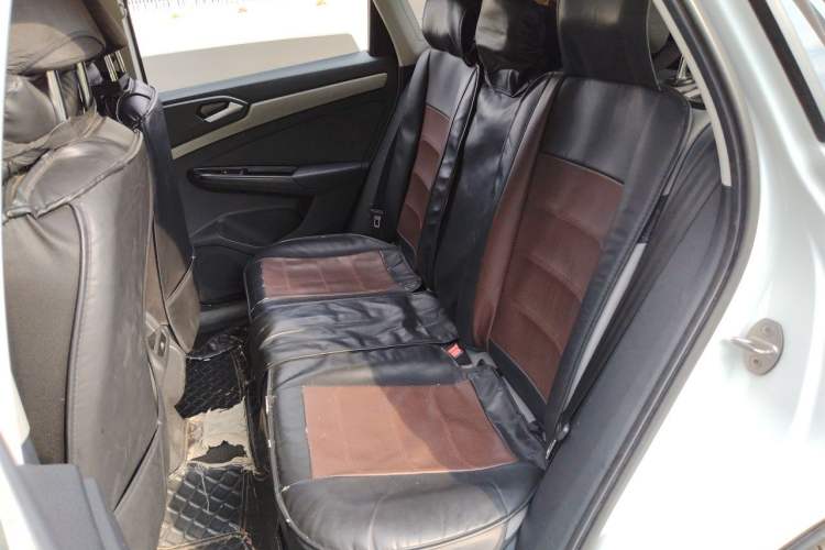 Used Jetta VS5 2022 280TSI Automatic Trend Edition Left Rear Seat