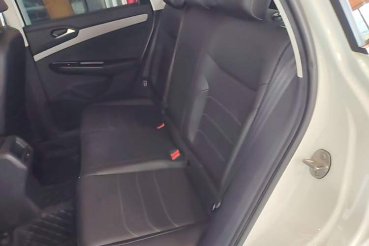 Used Jetta VS5 2022 280TSI Automatic Glory Edition Left Rear Seat