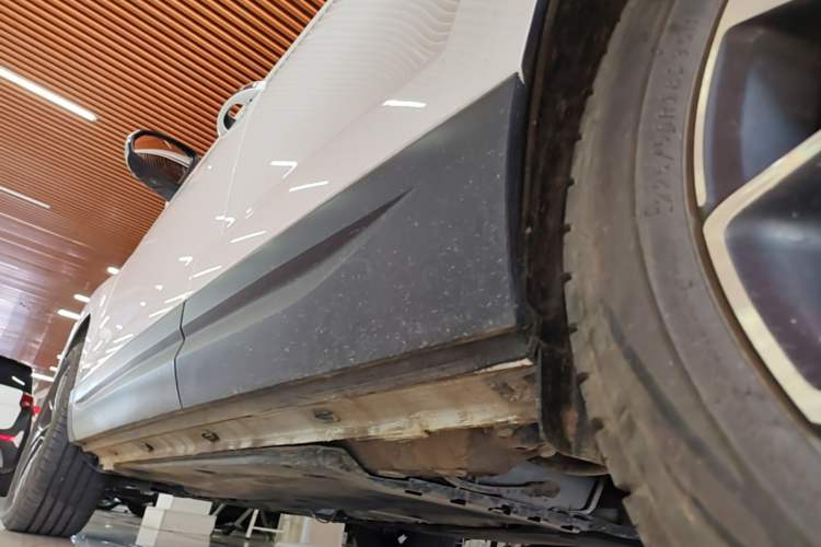 Used Jetta VS5 2022 280TSI Automatic Glory Edition Left Side Sill