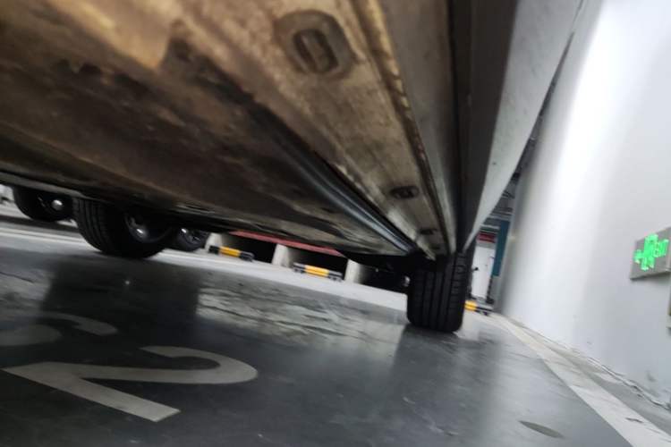 Used Jetta VS5 2022 280TSI Automatic Glory Pro Left Side Sill