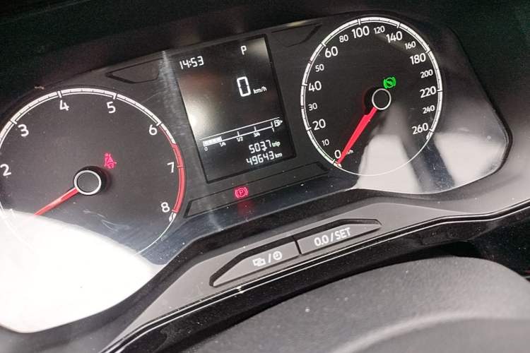 Used Jetta VS5 2022 280TSI Automatic High-Gloss Enjoyment Model Odometer Close Up