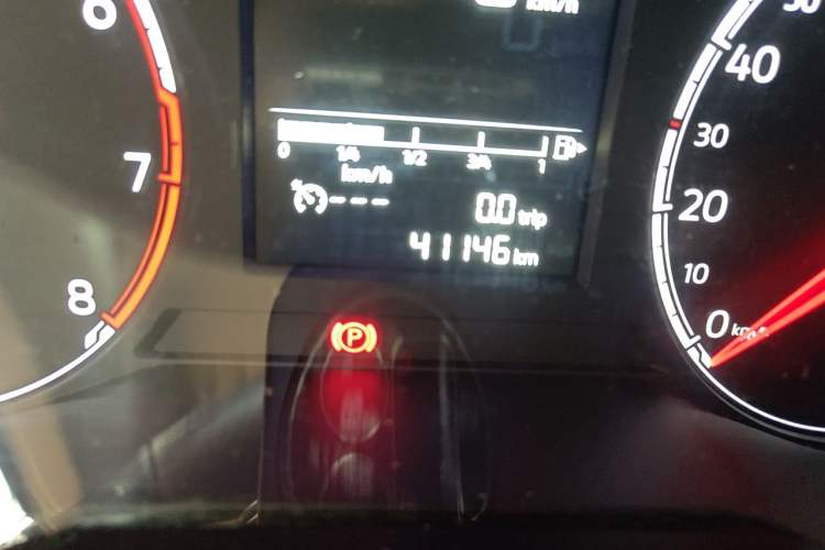 Used Jetta VS5 2022 280TSI Automatic Trendy Pro Version Odometer Close Up