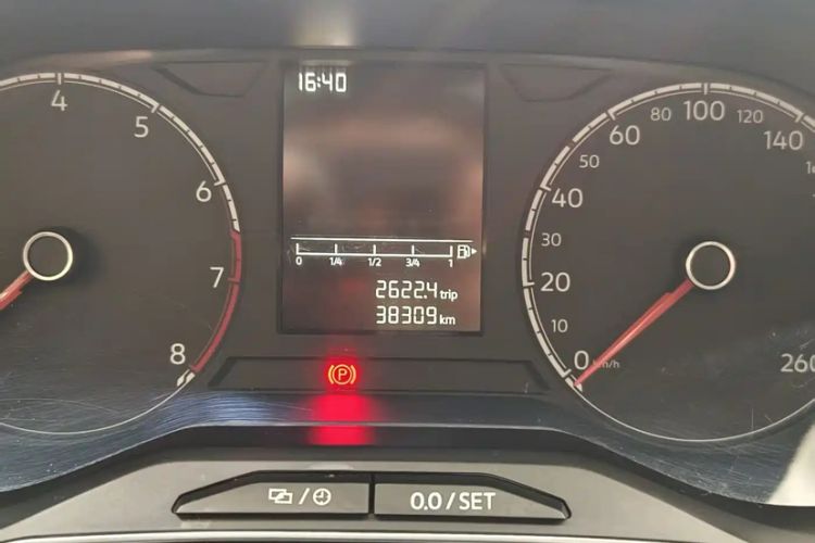 Used Jetta VS5 2022 280TSI Automatic Trendy Pro Version Odometer Close Up