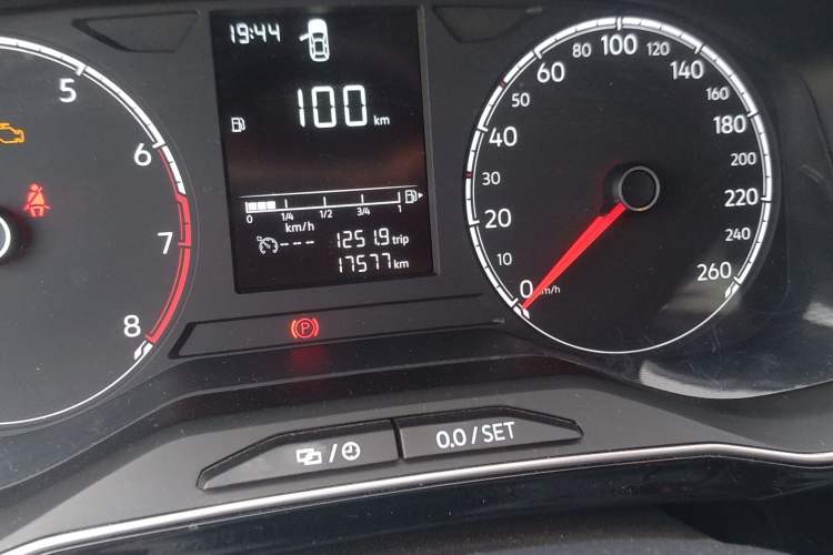 Used Jetta VS5 2022 280TSI Manual Advanced Pro Trim Odometer Close Up
