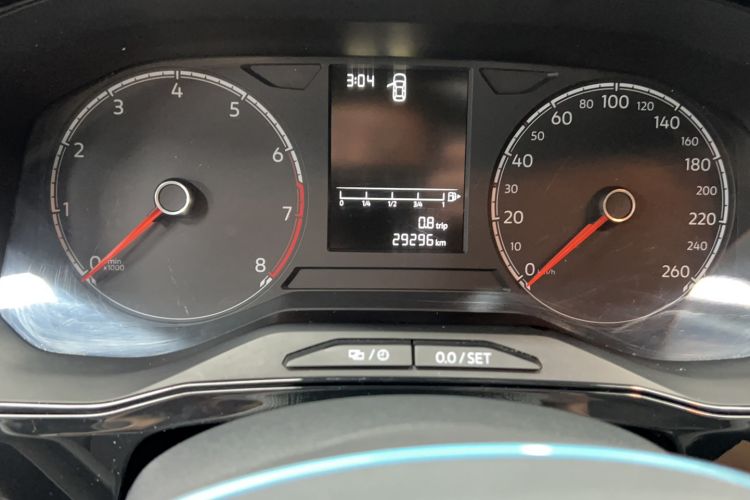 Used Jetta VS5 2022 280TSI Automatic High-Gloss Enjoyment Model Odometer Close Up