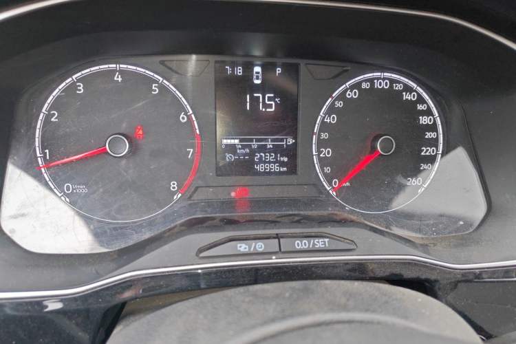 Used Jetta VS5 2022 280TSI Automatic Trendy Pro Version Odometer Close Up