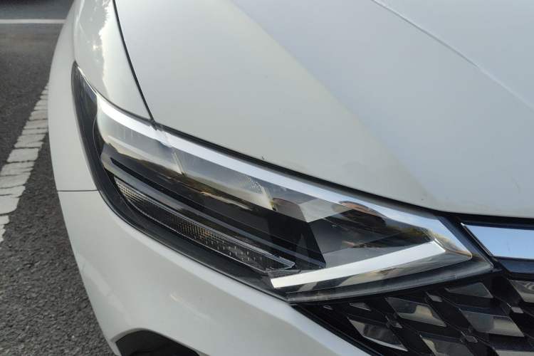 Used Jetta VS5 2022 280TSI Automatic Enjoyment Pro Trim Right Front Headlight