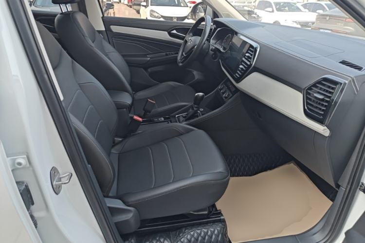 Used Jetta VS5 2022 280TSI Automatic Enjoyment Model Right Front Seat