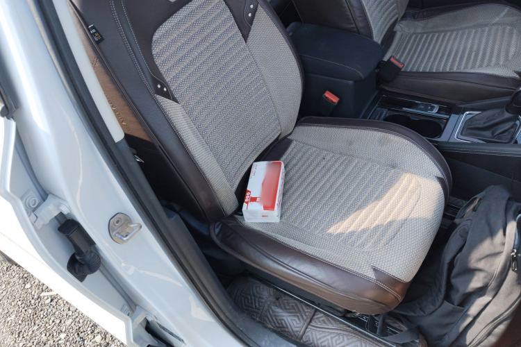 Used Jetta VS5 2022 280TSI Automatic Trend Edition Right Front Seat