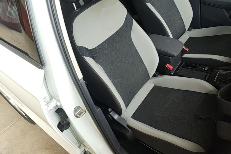 Used Jetta VS5 2022 280TSI Automatic Trend Edition Right Front Seat