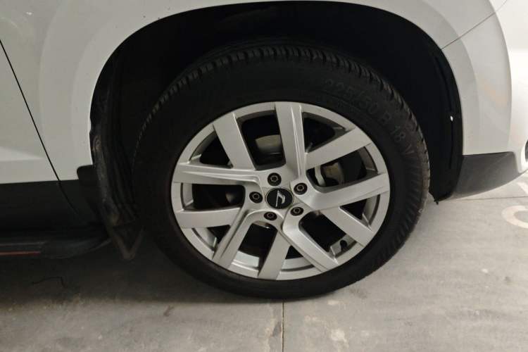 Used Jetta VS5 2022 280TSI Automatic Enjoyment Model Right Front Wheel Hub