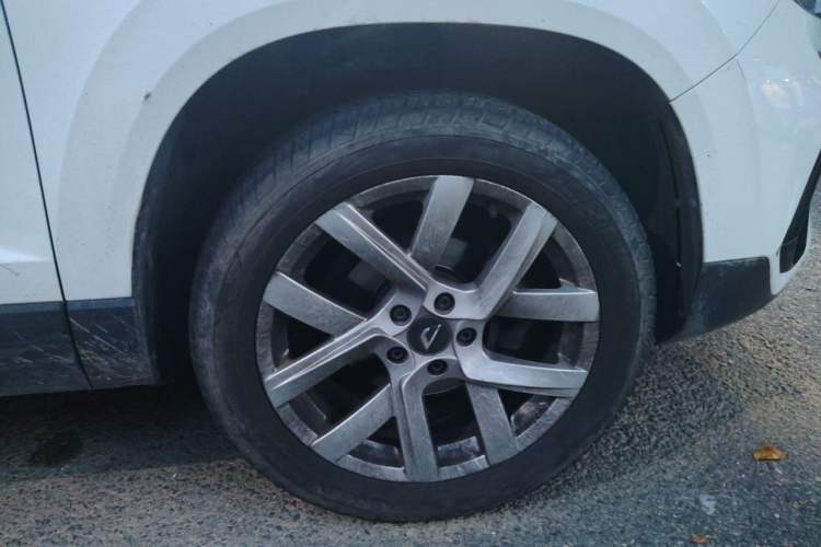 Used Jetta VS5 2022 280TSI Automatic Enjoyment Model Right Front Wheel Hub