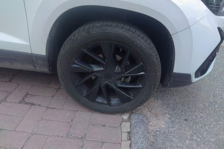 Used Jetta VS5 2022 280TSI Automatic High-Gloss Enjoyment Model Right Front Wheel Hub