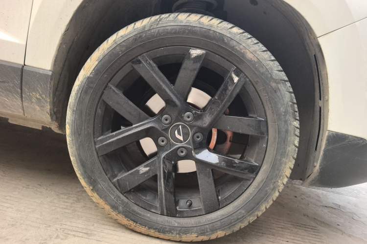 Used Jetta VS5 2022 280TSI Automatic High-Gloss Enjoyment Model Right Front Wheel Hub