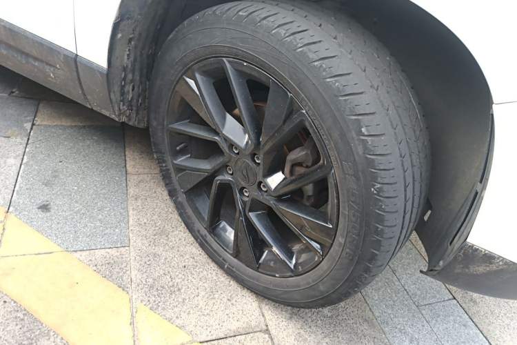 Used Jetta VS5 2022 280TSI Automatic Enjoyment Model Right Front Wheel Hub