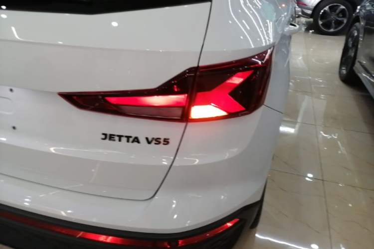 Used Jetta VS5 2022 280TSI Automatic High-Gloss Enjoyment Model Right Rear Taillight