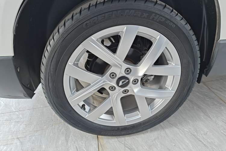 Used Jetta VS5 2022 280TSI Automatic Enjoyment Model Right Rear Wheel Hub