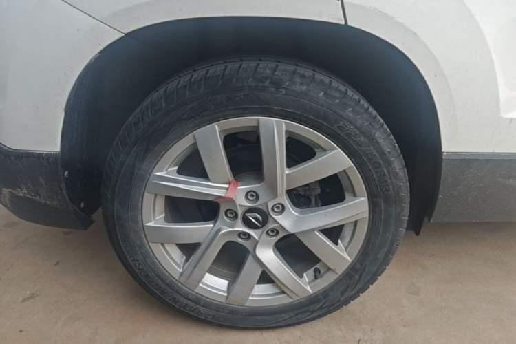 Used Jetta VS5 2022 280TSI Automatic Trend Edition Right Rear Wheel Hub