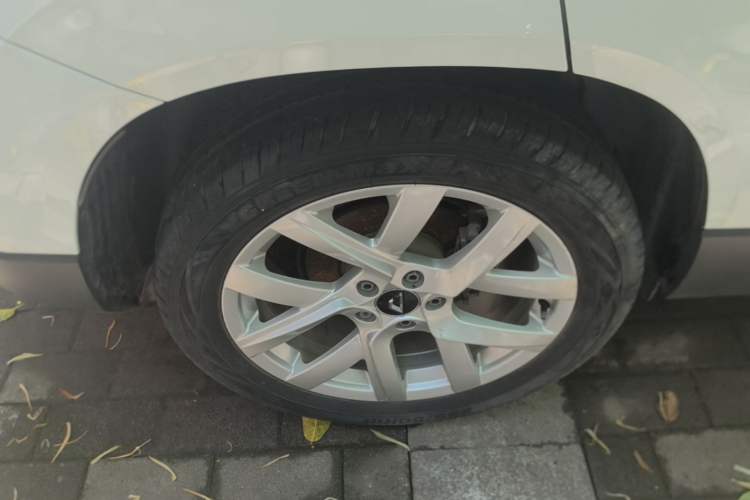 Used Jetta VS5 2022 280TSI Automatic Trendy Pro Version Right Rear Wheel Hub