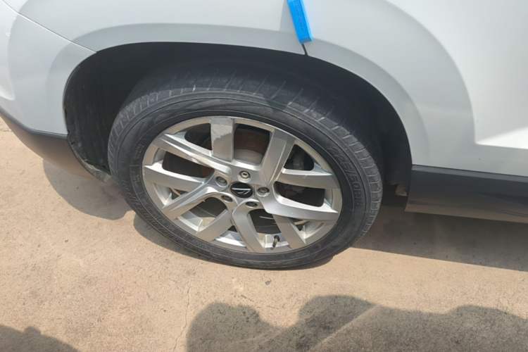 Used Jetta VS5 2022 280TSI Automatic Trend Edition Right Rear Wheel Hub