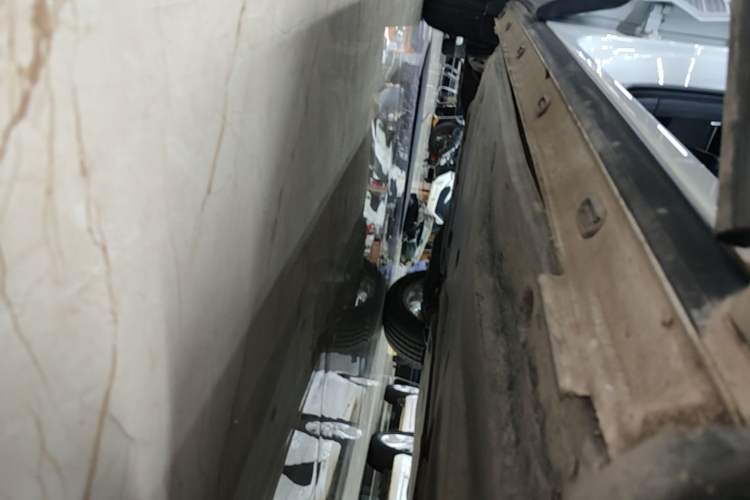 Used Jetta VS5 2022 280TSI Automatic Trendy Pro Version Right Side Sill