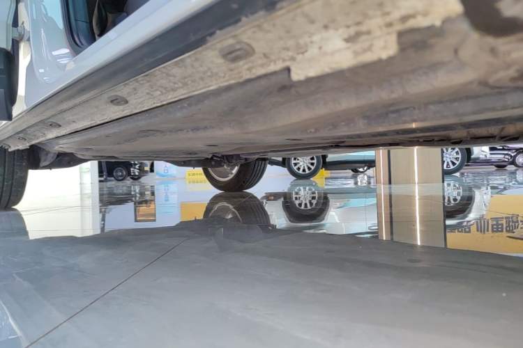 Used Jetta VS5 2022 280TSI Automatic Enjoyment Pro Trim Right Side Sill