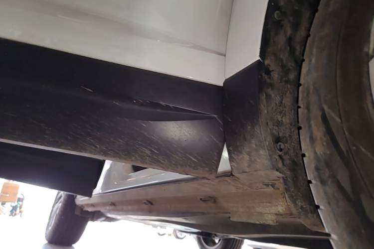Used Jetta VS5 2022 280TSI Automatic Glory Edition Right Side Sill