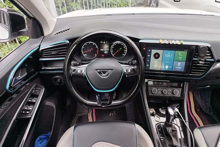 Used Jetta VS5 2022 280TSI Automatic High-Gloss Enjoyment Model Steering Wheel