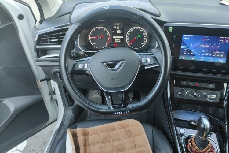Used Jetta VS5 2022 280TSI Automatic Enjoyment Pro Trim Steering Wheel