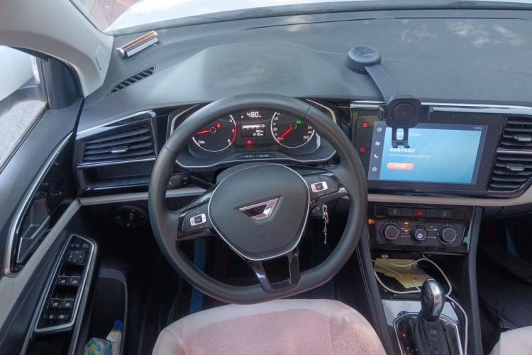 Used Jetta VS5 2022 280TSI Automatic Trend Edition Steering Wheel