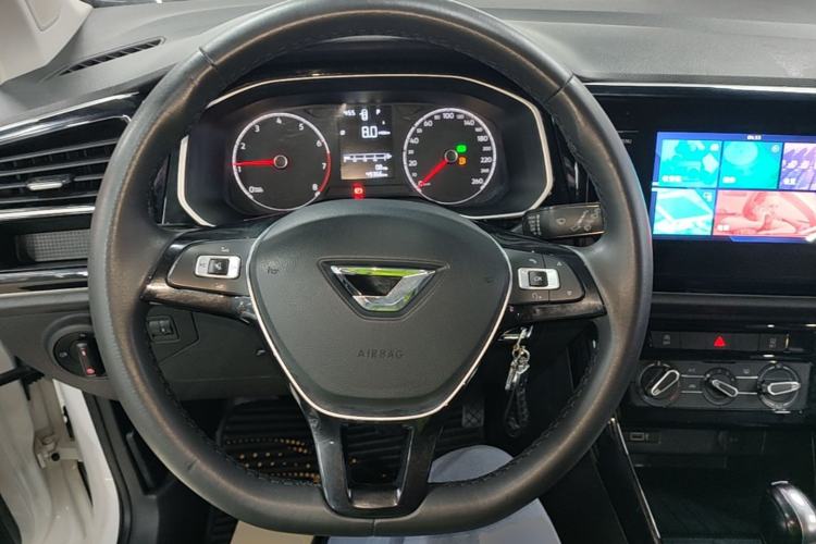 Used Jetta VS5 2022 280TSI Automatic Trendy Pro Version Steering Wheel