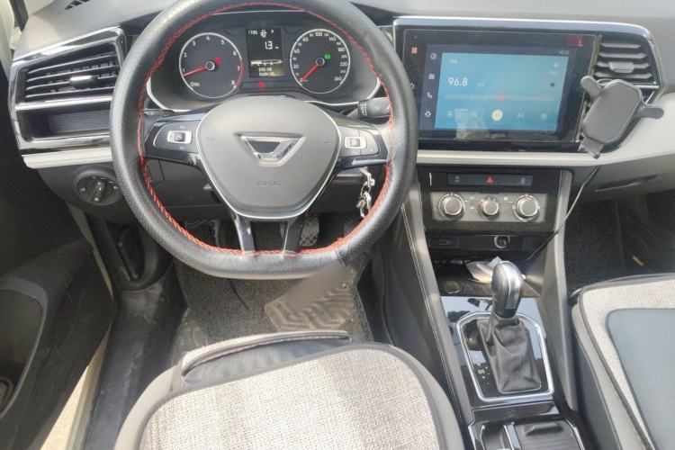 Used Jetta VS5 2022 280TSI Automatic Trend Edition Steering Wheel