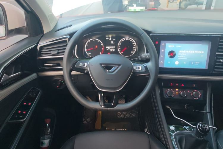 Used Jetta VS5 2022 280TSI Manual Enjoyment Version Steering Wheel