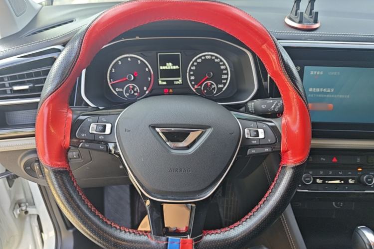Used Jetta VS5 2022 280TSI Automatic Glory Edition Steering Wheel