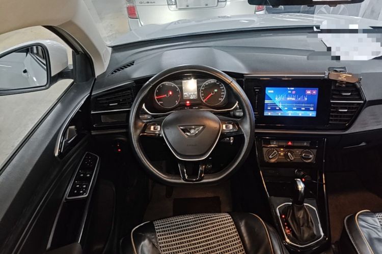 Used Jetta VS5 2022 280TSI Automatic Trendy Pro Version Steering Wheel