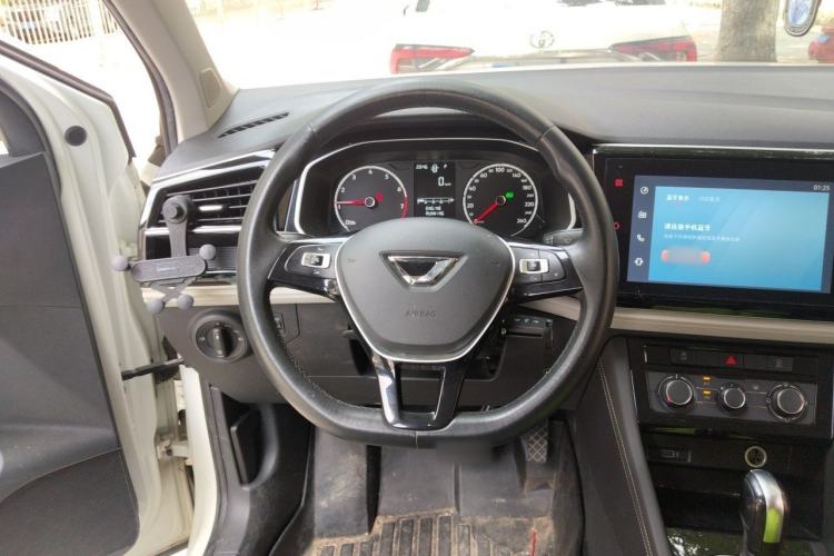 Used Jetta VS5 2022 280TSI Automatic Trend Edition Steering Wheel
