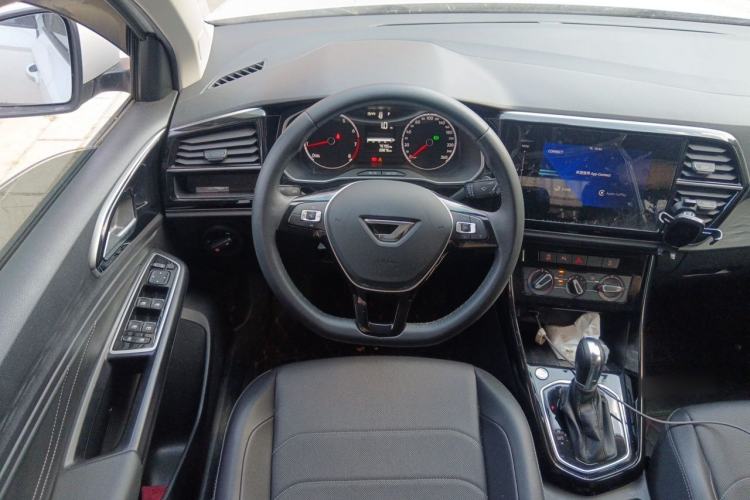 Used Jetta VS5 2022 280TSI Automatic Enjoyment Pro Trim Steering Wheel