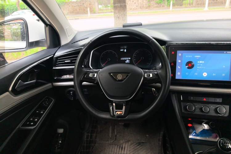 Used Jetta VS5 2022 280TSI Manual Advanced Trim Steering Wheel