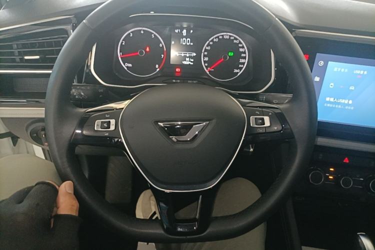 Used Jetta VS5 2022 280TSI Automatic Trendy Pro Version Steering Wheel