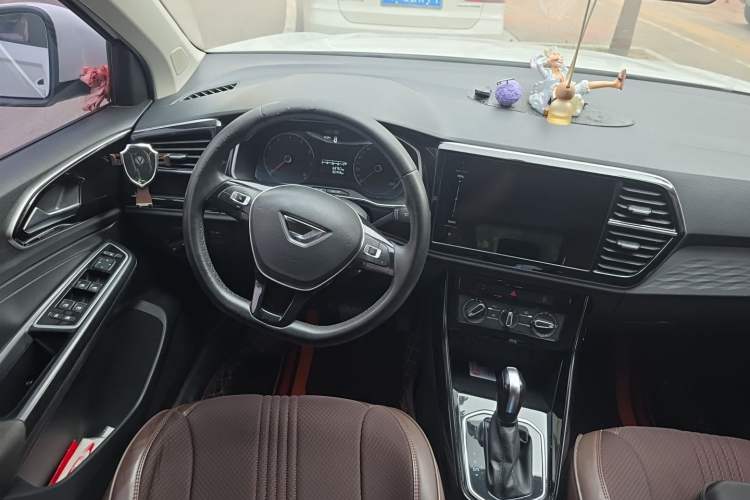 Used Jetta VS5 2022 280TSI Automatic Trendy Pro Version Steering Wheel