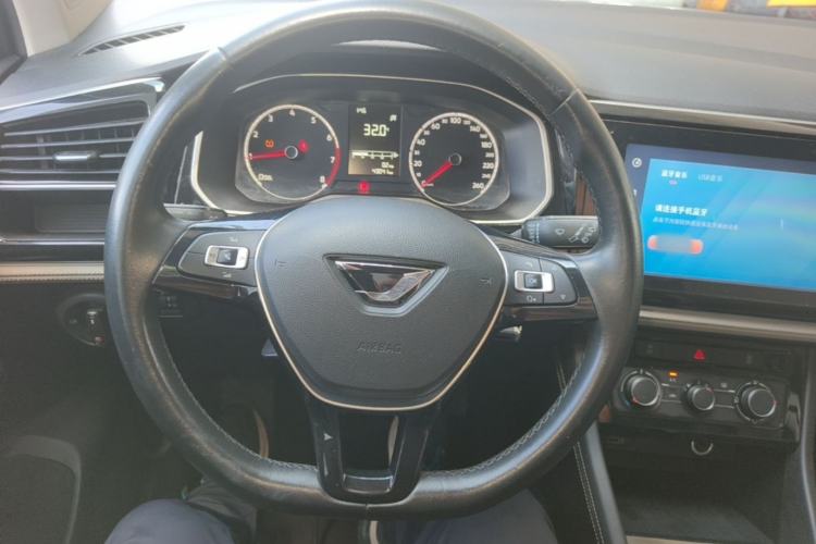 Used Jetta VS5 2022 280TSI Manual Advanced Trim Steering Wheel