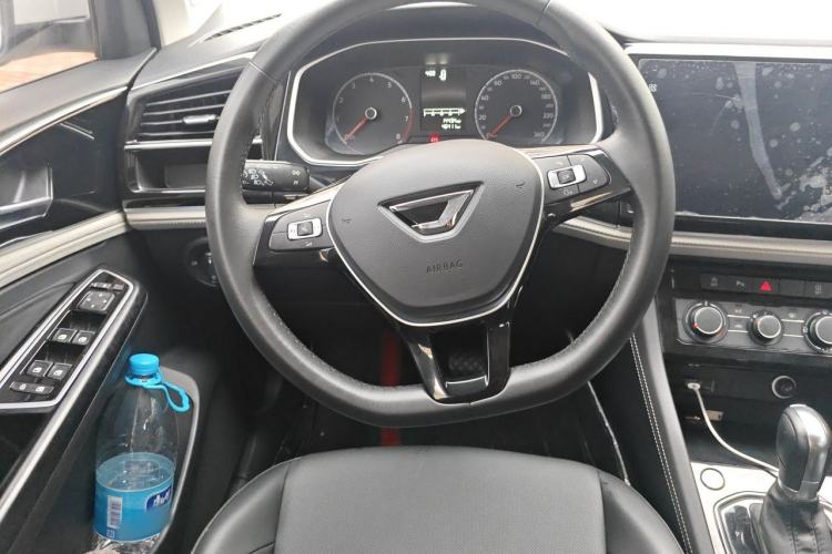 Used Jetta VS5 2022 280TSI Automatic Enjoyment Model Steering Wheel