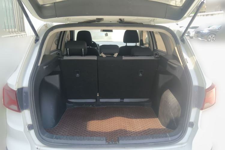 Used Jetta VS5 2022 280TSI Automatic Trend Edition Trunk