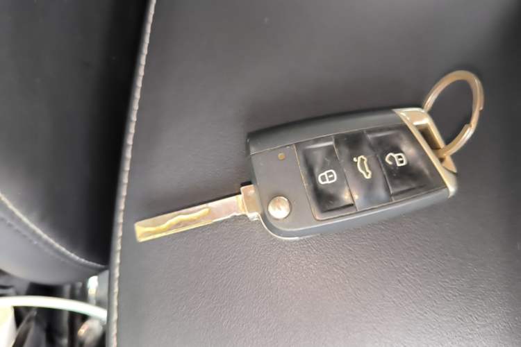 Used Jetta VS5 2022 280TSI Automatic Enjoyment Model Vehicle Key
