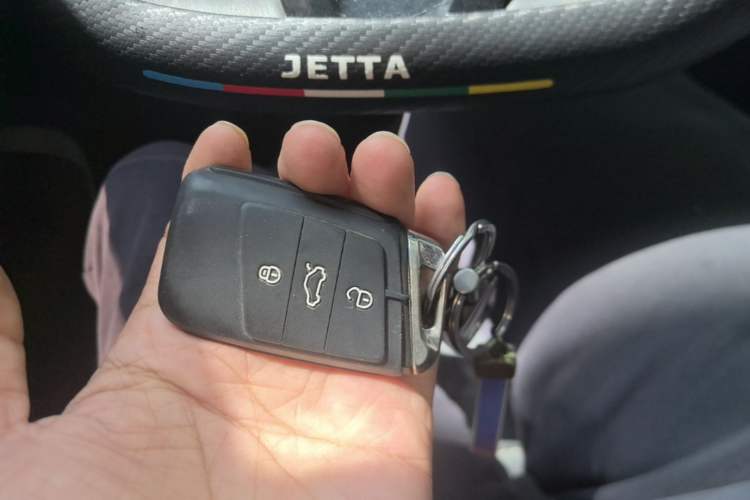 Used Jetta VS5 2022 280TSI Automatic Trendy Pro Version Vehicle Key