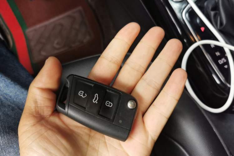 Used Jetta VS5 2022 280TSI Automatic Enjoyment Pro Trim Vehicle Key