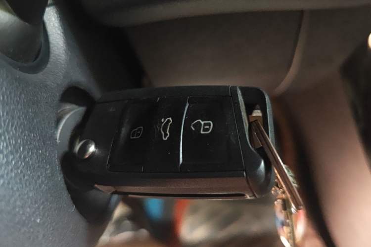 Used Jetta VS5 2022 280TSI Automatic Trendy Pro Version Vehicle Key